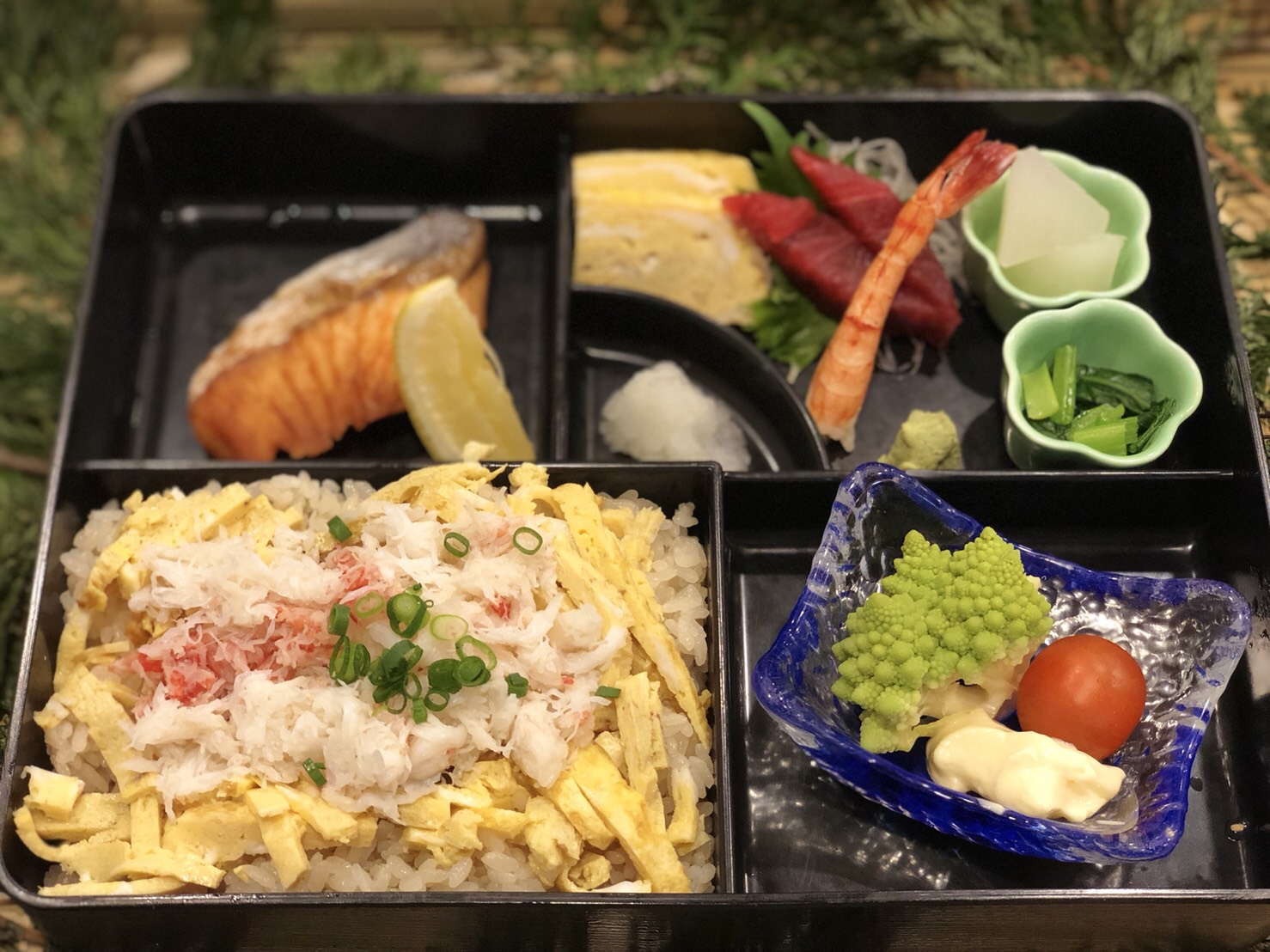 蟹ちらしランチセット　1500円